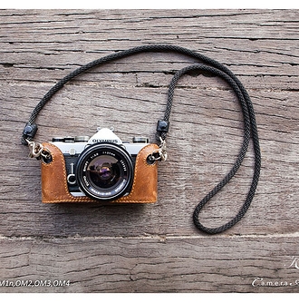 Olympus OM1, OM2, OM3, OM4 - Kenji Leather Half Case